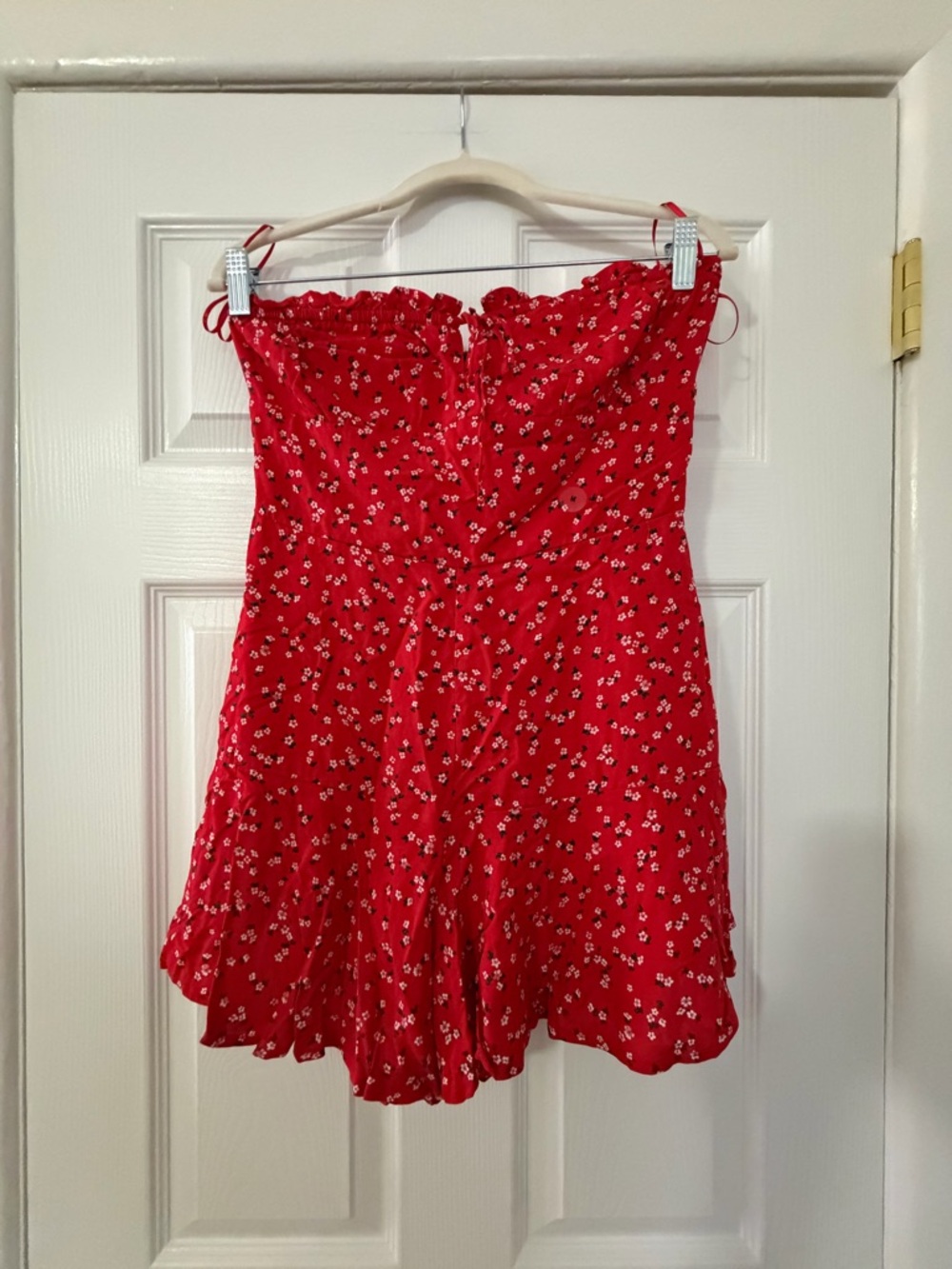 Aéropostale Red Floral Strapless Romper